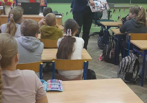 Zajęcia z edukacji prawnej w klasach 3a i 3b.