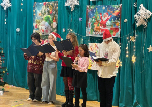 Świąteczne spotkanie międzykulturowe w klasach 4-8.