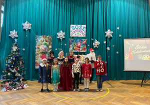 Świąteczne spotkanie międzykulturowe w klasach 4-8.