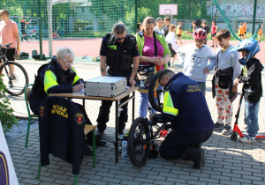 Znakowanie rowerów przez Straż Miejską.