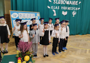 Uroczystość ślubowania klas 1. Klasa1a.